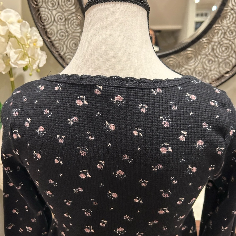 Elegant navy blue Floral Women's Blouse - Picture 6 of 7